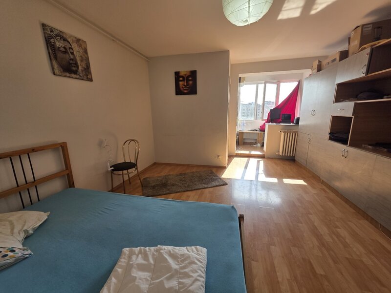 Dristor, chiar la gura de metrou, 5 minute mall Park Lake si parc IOR